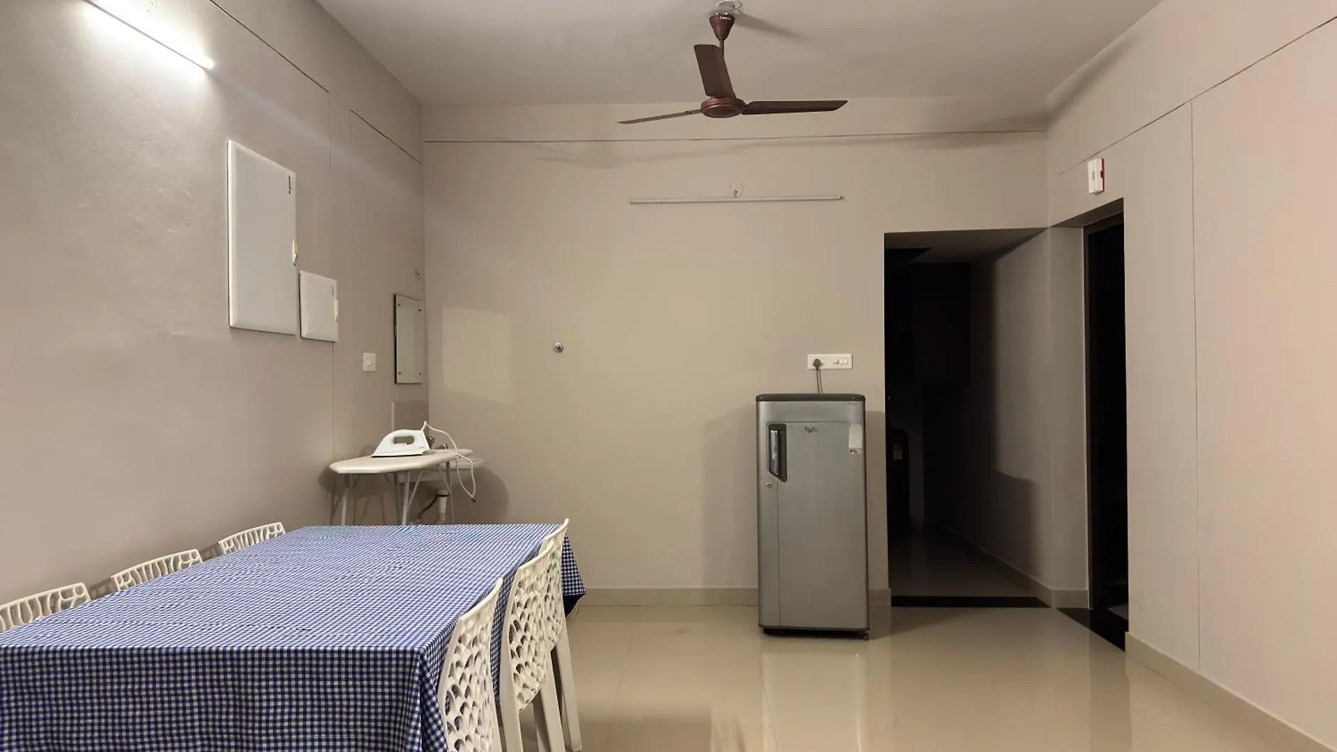 Nachiyar Suites Thiruvananthapuram 0*,